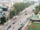 Vì sao hàng chục cột điện 'mọc' giữa phố?