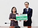 FE Credit hỗ trợ gia đình liệt sĩ Phạm Văn Hướng 300 triệu