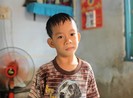 Nhiều tấm lòng giúp đỡ gia đình bé Phi Long
