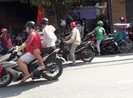 Hóc Môn ngưng 3 điểm phát quà từ thiện vì tập trung đông