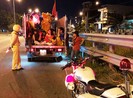 Đà Nẵng: Nhiều xe tải chở người múa lân bị CSGT phạt