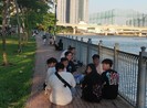 Cách ly toàn xã hội nhưng vẫn ra đường tụ tập không cần thiết