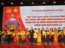 Tặng bằng khen đoàn y tế hỗ trợ Đà Nẵng chống dịch COVID-19