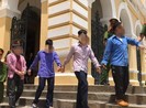 Mẹ của cướp nhí nhận hết lỗi về mình
