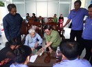 Trao tiền bồi thường oan cho 6 người trong 1 gia đình