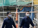Mang súng đồ chơi đi cướp cửa hàng Bách Hoá Xanh