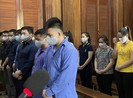 Nhóm bị cáo bẫy khách mua dâm bằng lỗ thủng ở đầu giường