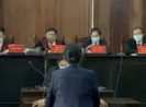 Tạm ngưng xử vì bị cáo Bạch Diệp lớn tiếng, bị mời ra ngoài