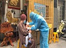 TP.HCM lấy mẫu xét nghiệm COVID-19 người đi chùa