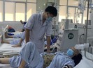 Thu nhập nhân viên y tế TP.HCM giảm bình quân 30 triệu/người