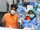 Đội tuyển VN vẫn phải chờ kế hoạch tiêm vaccine phòng COVID-19