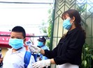 'Nghỉ học lâu quá rồi, đến trường gặp thầy cô, bạn bè thôi'