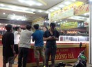 Bình Dương: Nữ quái cầm vàng bỏ chạy trước mặt chủ tiệm vàng