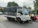 Tài xế xe tải ngủ gật tông 5 học sinh bị thương