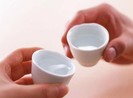 Nhập viện cấp cứu vì súc miệng bằng cồn công nghiệp