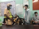 CSGT tìm thấy bé gái 6 tuổi đi lạc khi xem pháo hoa