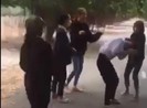 Đánh hội đồng nữ sinh vì 'cảm thấy không được tôn trọng“