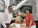 Đoàn luật sư TP.HCM thăm và tặng quà tết cho 20 đồng nghiệp