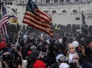Điều tra nữ đại úy dẫn 100 người ủng hộ ông Trump tới thủ đô