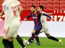 Messi ‘đứng hình’, người cũ ‘kết liễu’ Barcelona