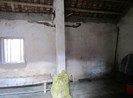 Con trai phát hiện bố treo cổ trên xà nhà