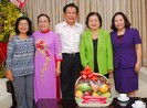Nguyên Phó Chủ tịch nước Trương Mỹ Hoa chúc mừng báo Pháp Luật TP.HCM