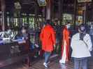Huế: Nhân viên bảo tàng, du khách kín mít khẩu trang