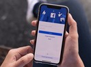 Cách tải toàn bộ hình ảnh trên Facebook về iPhone