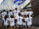 Son Heung-min giúp Tottenham soán ngôi MU tại Hàn Quốc