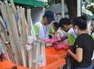 Tuần thu gom chất thải nguy hại hộ gia đình 2013
