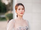 Sam xinh đẹp hút mắt nhìn trong đầm ren