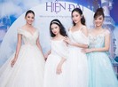 Hoa hậu Tiểu Vy, Lương Thuỳ Linh đọ catwalk trên sàn diễn