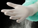 Lừa bán găng tay y tế chiếm đoạt 57 tỉ của người nước ngoài