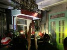 Quận 10: Cháy nhà nhiều tầng lúc 0 giờ sáng, 7 người mắc kẹt