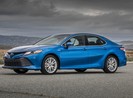 Toyota đang bán Camry với giá cực rẻ, chưa đầy 700 triệu đồng