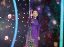 Vân Khánh bất ngờ với phong cách hát gì diễn nấy của Đông Hải