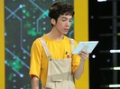 Dương Thanh Vàng tức giận, ném kịch bản ngay trên sân khấu