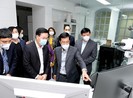 Ông Võ Văn Thưởng thăm, chúc Tết Viện Vệ sinh Dịch tễ TW