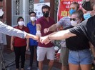 Người nước ngoài chung sức cùng Đà Nẵng chống dịch