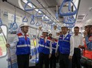 Video: Bí thư Nguyễn Thiện Nhân tham quan tàu metro số 1