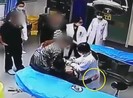 Bị bắt vì sàm sỡ bác sĩ