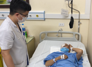 Video: Cứu sống bệnh nhân bị mảnh gỗ đâm vào mắt và đầu