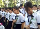 Nước mắt rơi trong lễ tưởng niệm nạn nhân tai nạn giao thông