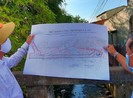 'Tam trụ' Bình Thuận thị sát xóm nghèo ven sông Cà Ty