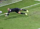 Thủ môn Mỹ lập kỷ lục World Cup về số pha cứu thua