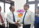 Bí thư Thành ủy Nguyễn Văn Nên thăm nhà giáo tiêu biểu