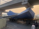 Vụ dầm cầu rớt, đè container: Do sai về chiều cao tĩnh không