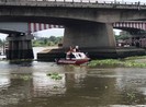 Gần 24 giờ lặn tìm người nhảy sông Sài Gòn