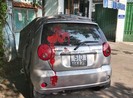 Ô tô cán bộ Cơ sở cai nghiện Bình Triệu bị tạt sơn