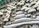 Tường thành khổng lồ trái phép ở Nha Trang bắt đầu đổ
